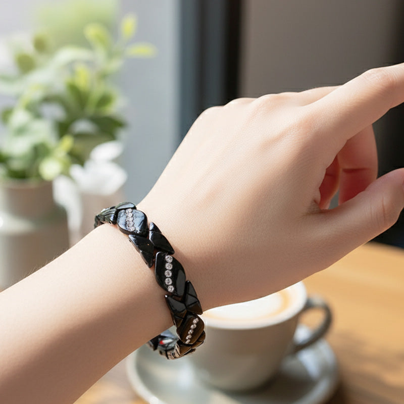 Magnetic Bracelets for Women – Stylish, Adjustable & Comfortable Fit ⛑️📦